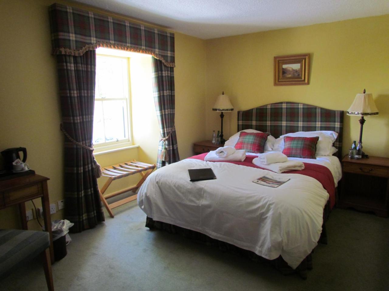 Altnaharra Hotel Lairg Extérieur photo