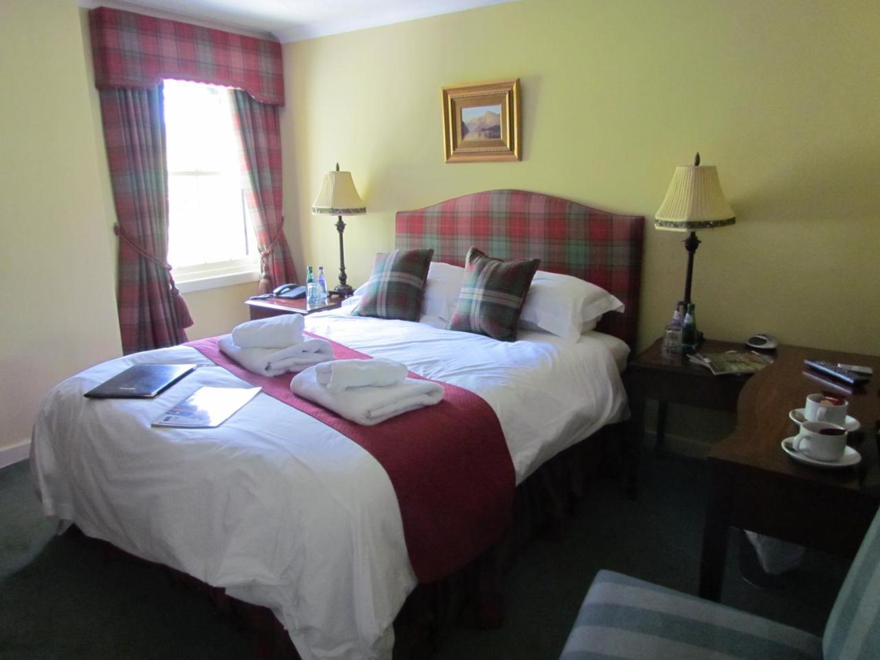 Altnaharra Hotel Lairg Extérieur photo