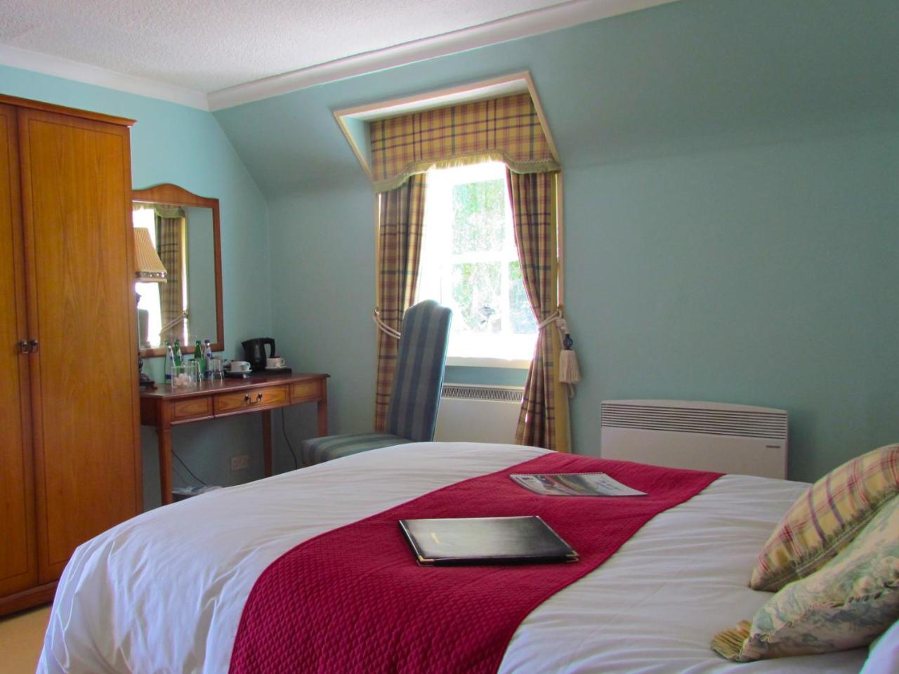 Altnaharra Hotel Lairg Extérieur photo
