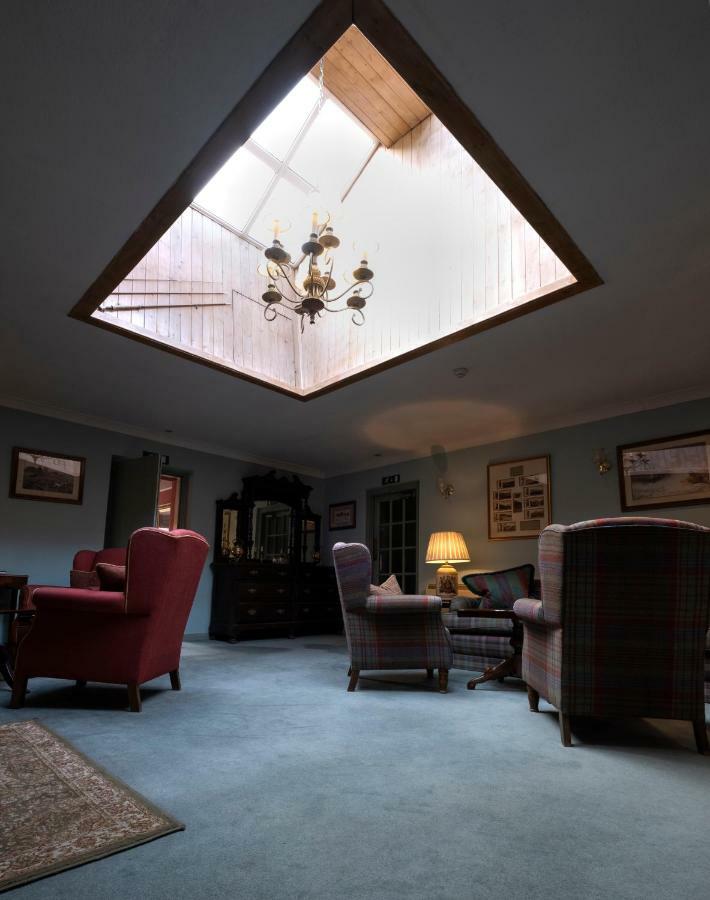 Altnaharra Hotel Lairg Extérieur photo